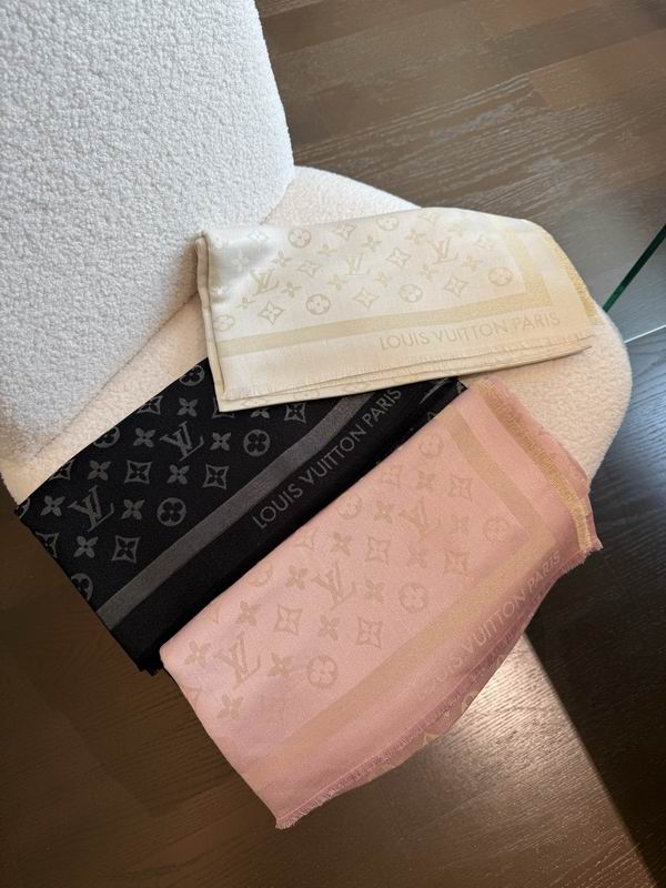 LV scarf 140X140cm E062222